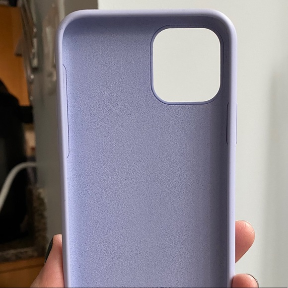 Auxiliary iPhone 11 Pro Silicone Case - Picture 6 of 6